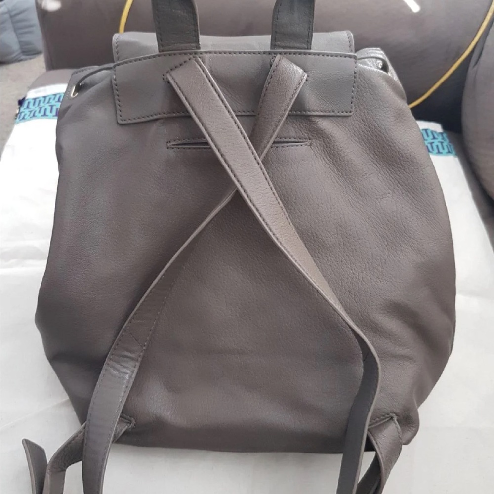 Tory Burch backpack - Picture 2 of 11